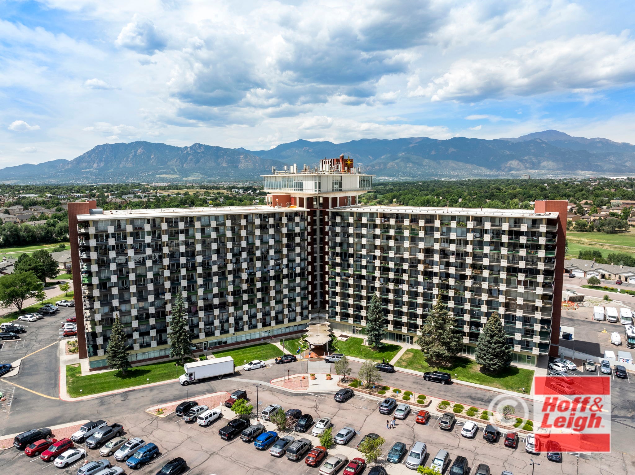 411 Lakewood Cir, Colorado Springs, CO for Sale