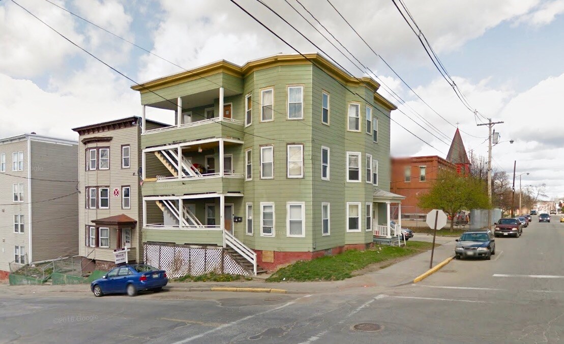 184 Bartlett St, Lewiston, ME for Sale