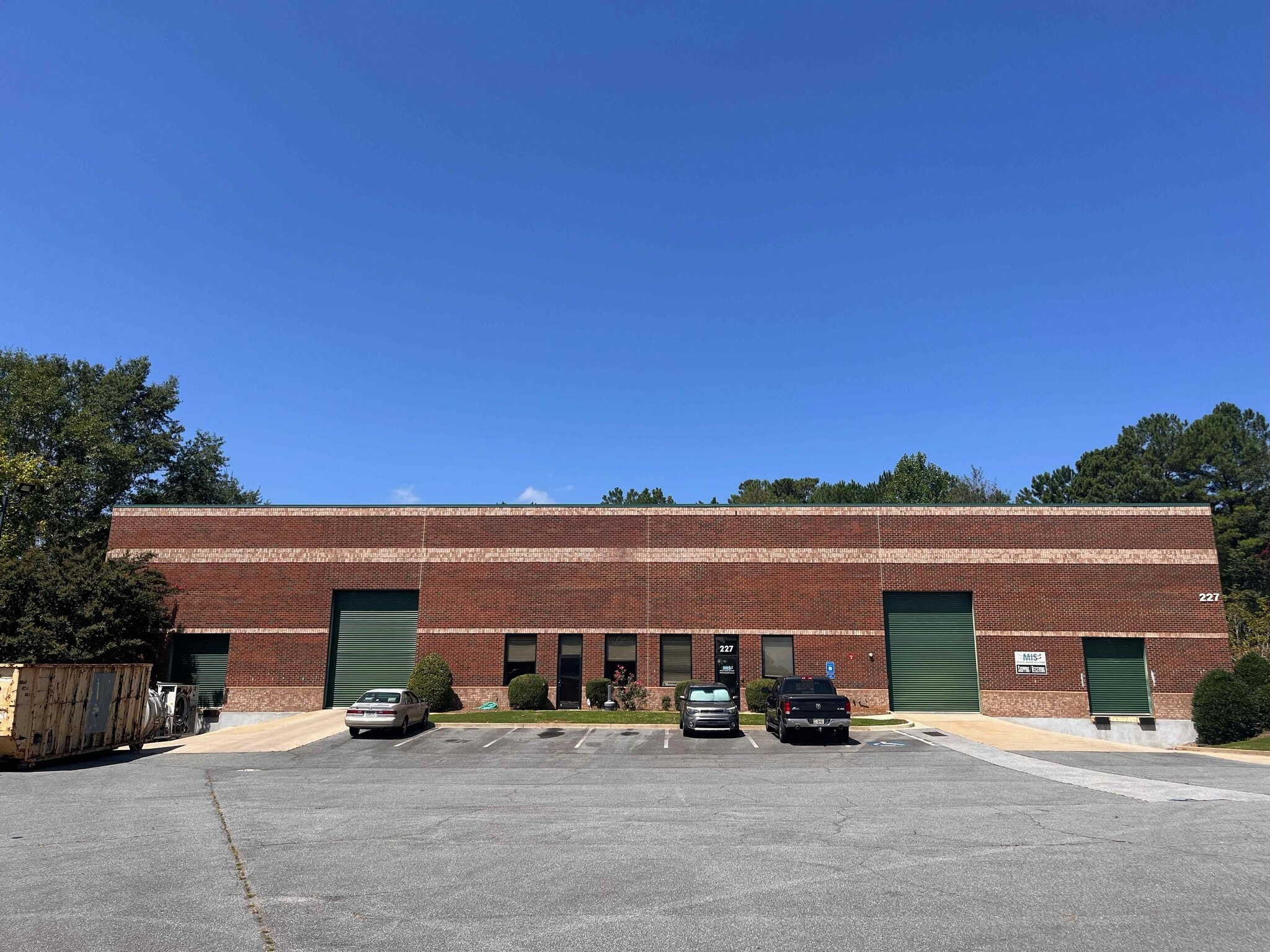 227-229 Arnold Mill Rd, Woodstock, GA for Rent