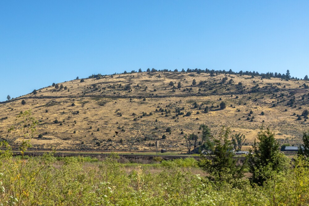 N Hwy 97, Klamath Falls, OR for Sale