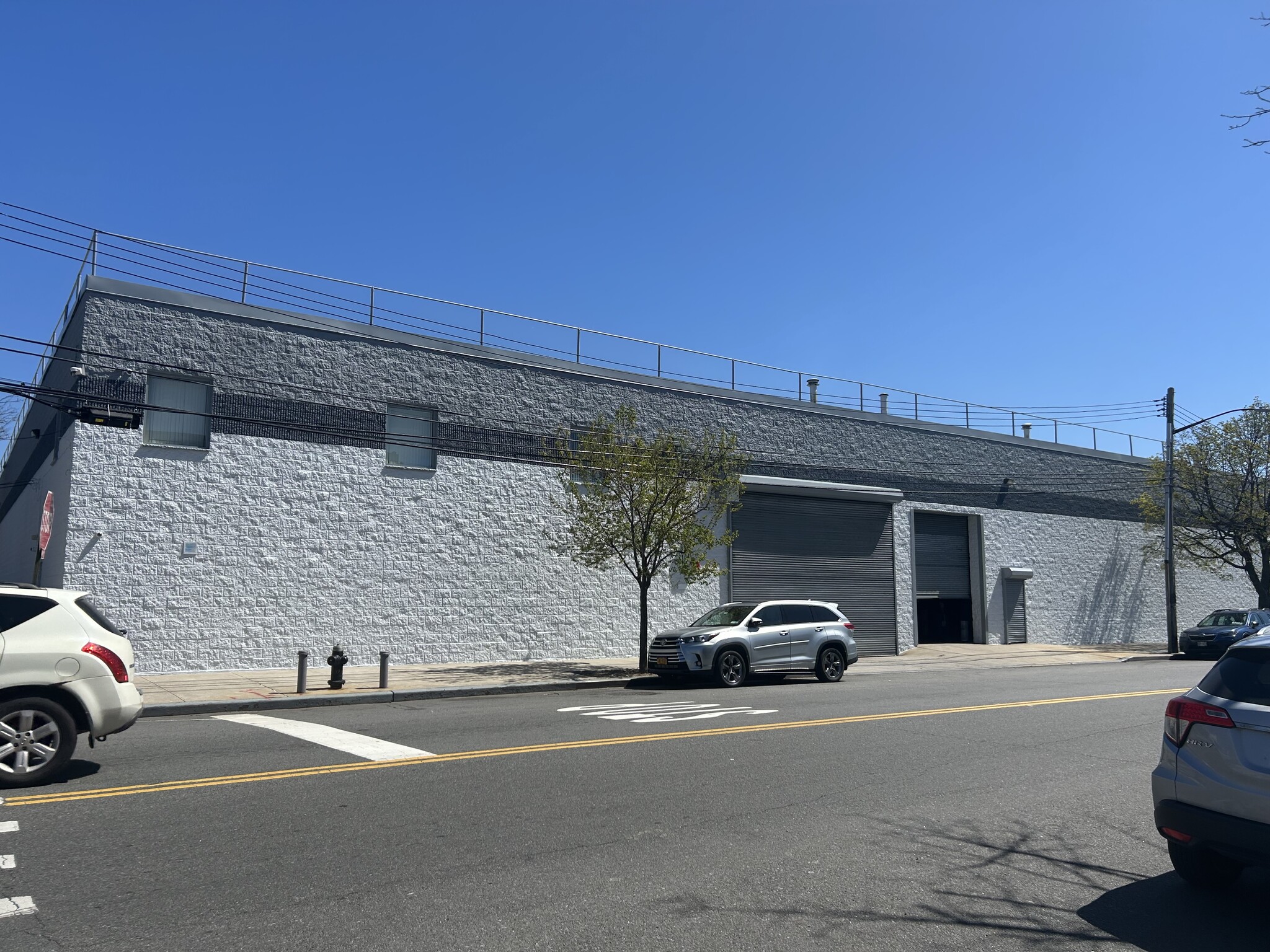 18-81 Steinway St, Astoria, NY for Rent