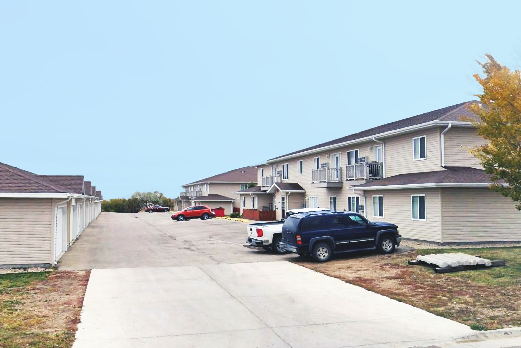 1003 2nd St, Crosby, ND for Sale