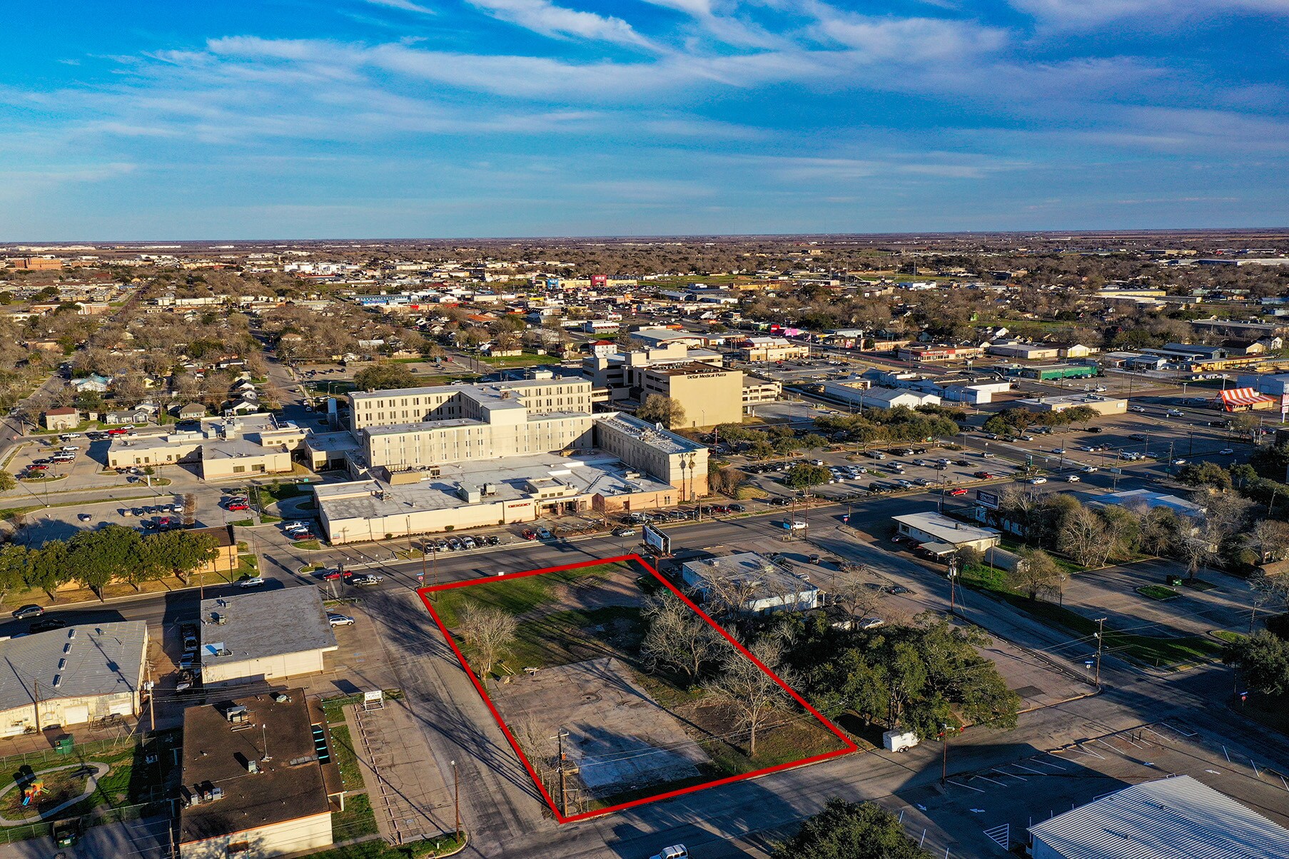 1409 N Navarro, Victoria, TX for Sale