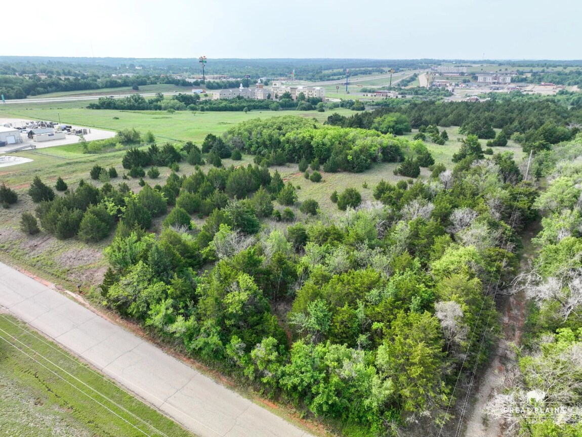 2323 E College Ave, Guthrie, OK for Sale
