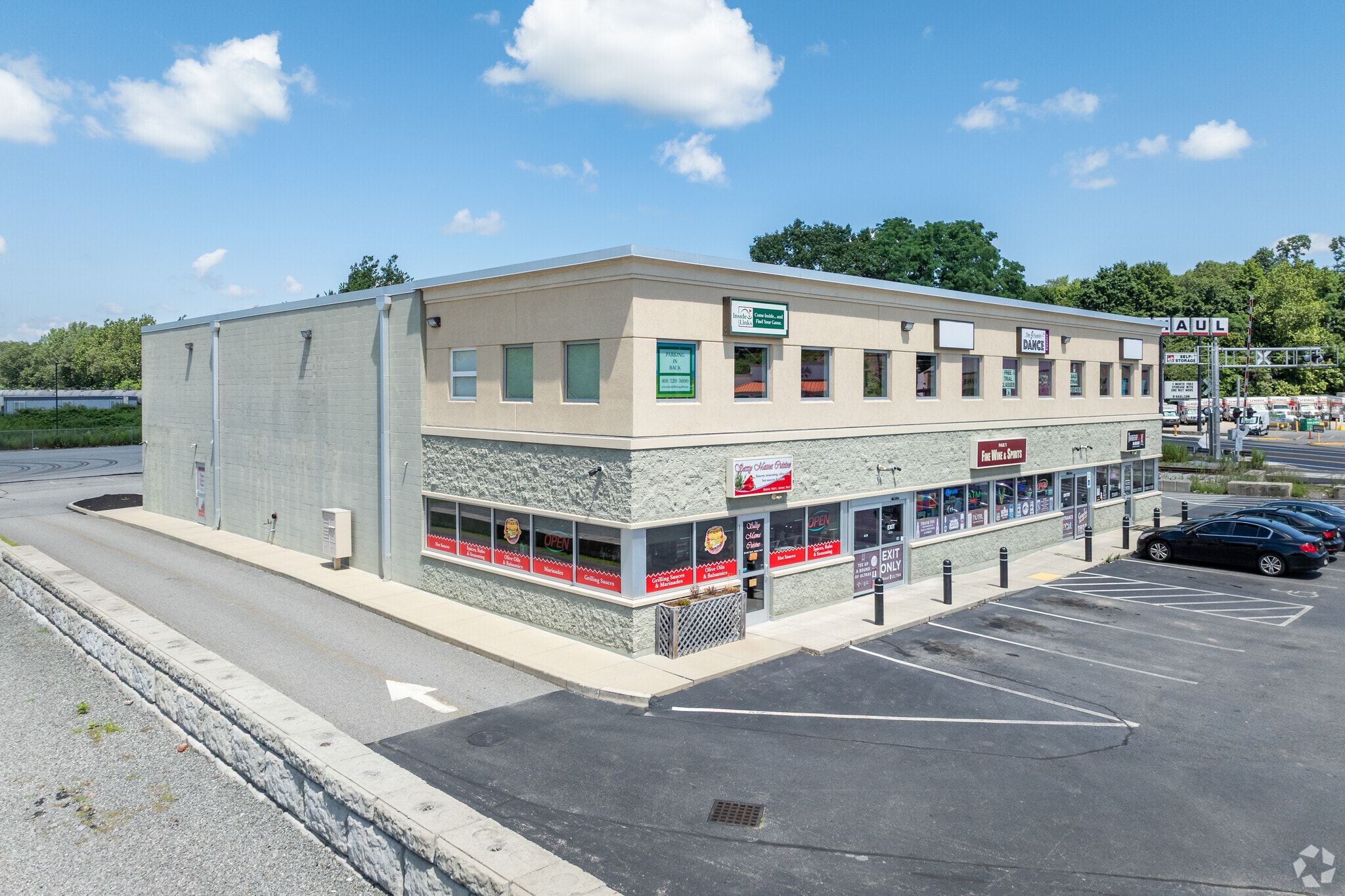132 Mendon Rd, Cumberland, RI for Rent
