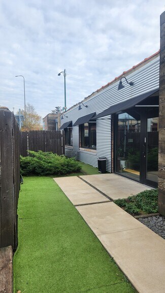 Chicago, IL Office - 2814 N California Ave Chicago, IL Office - 2814 N California Ave