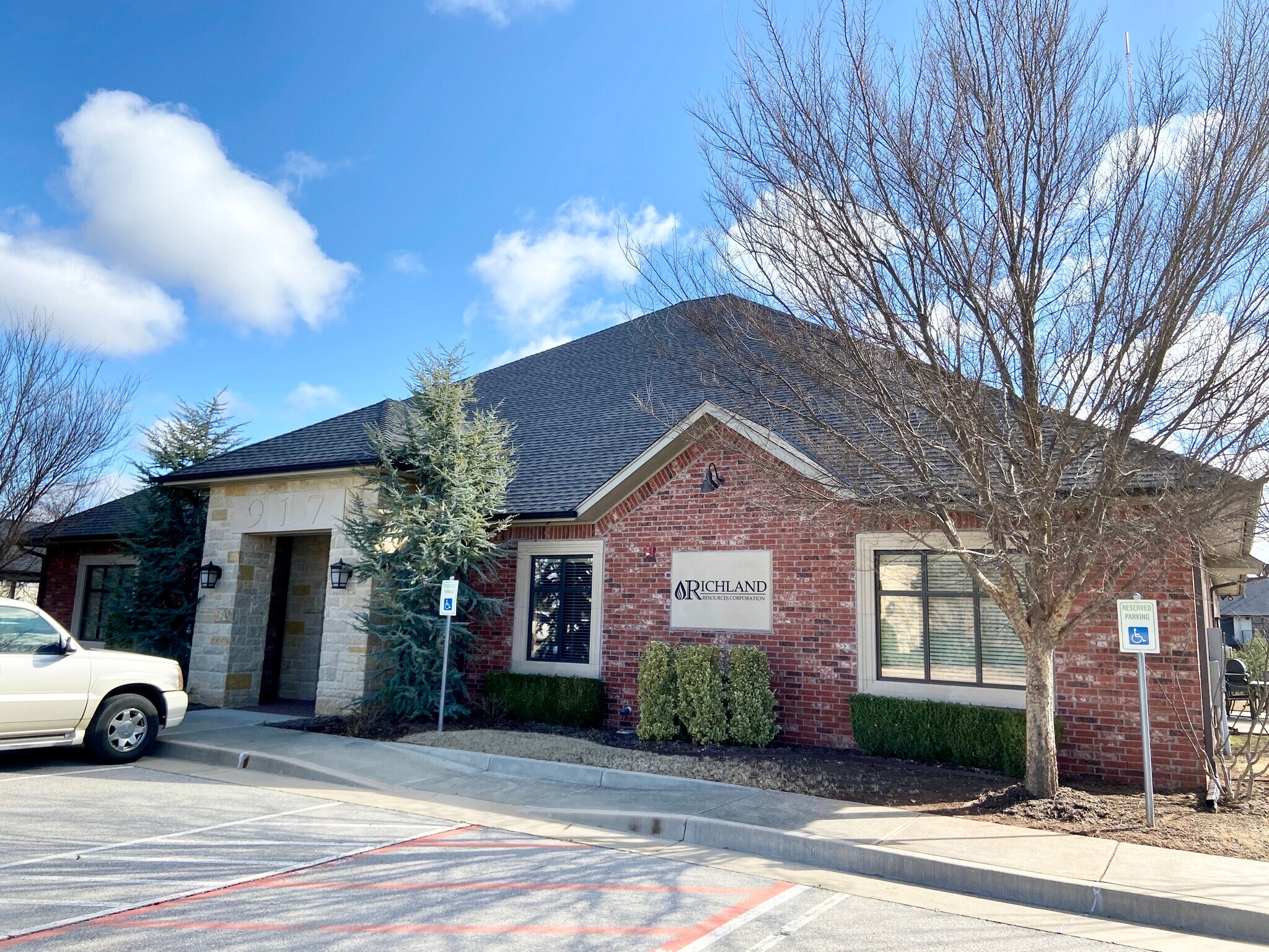 917 Cedar Lake Blvd, Oklahoma City, OK for Rent