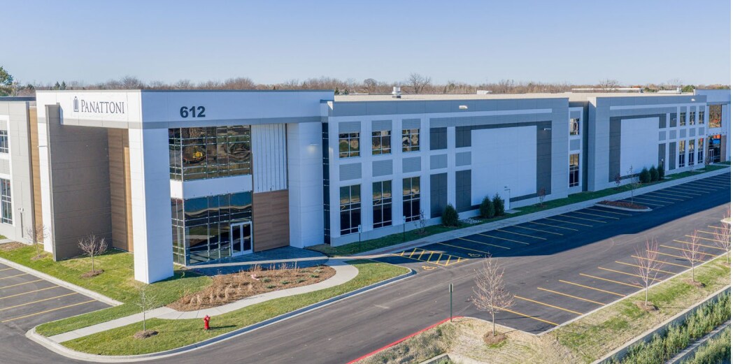 612 Schelter Rd, Lincolnshire, IL for Rent