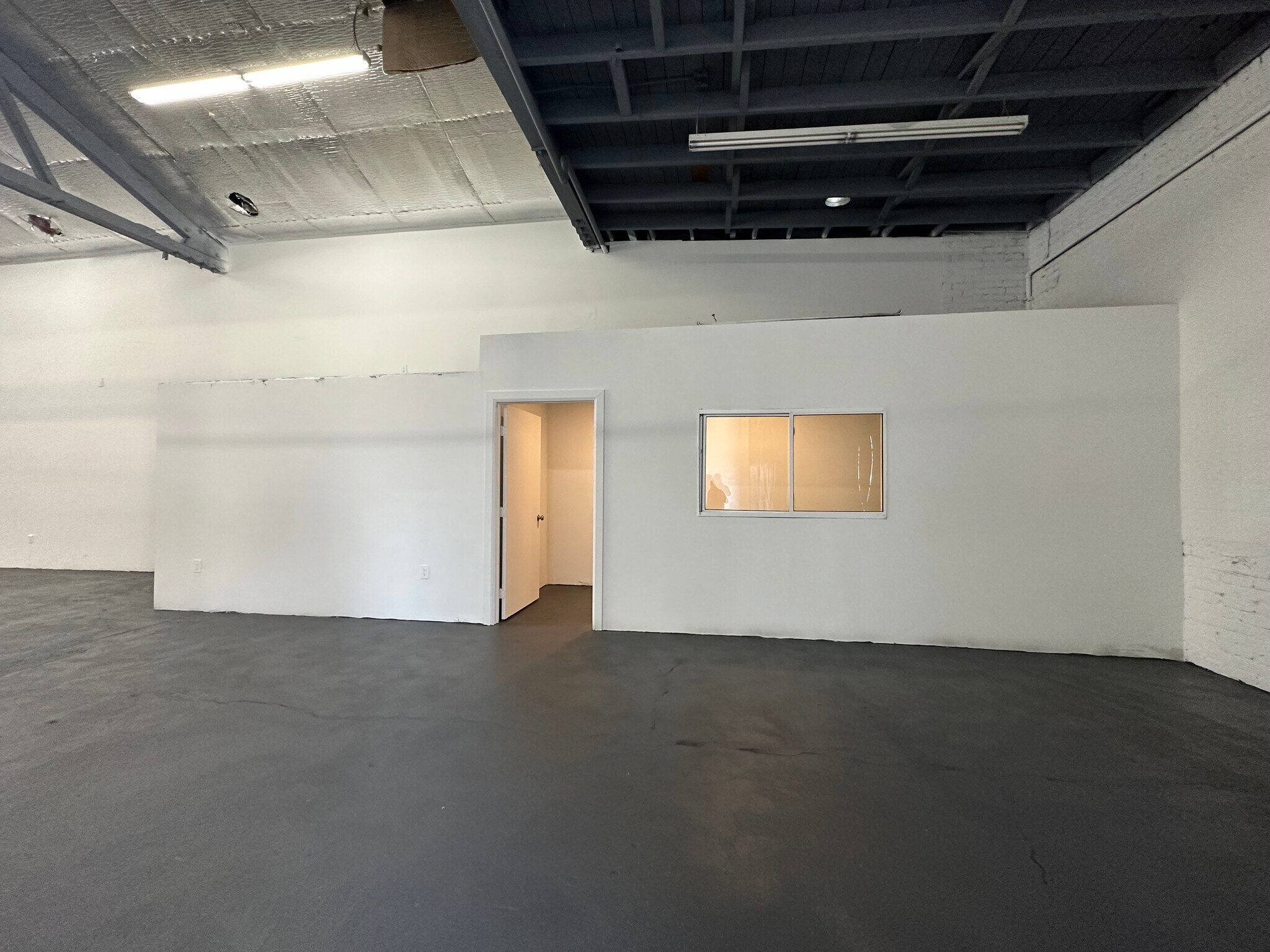 1710 E 57th St, Los Angeles, CA for Rent