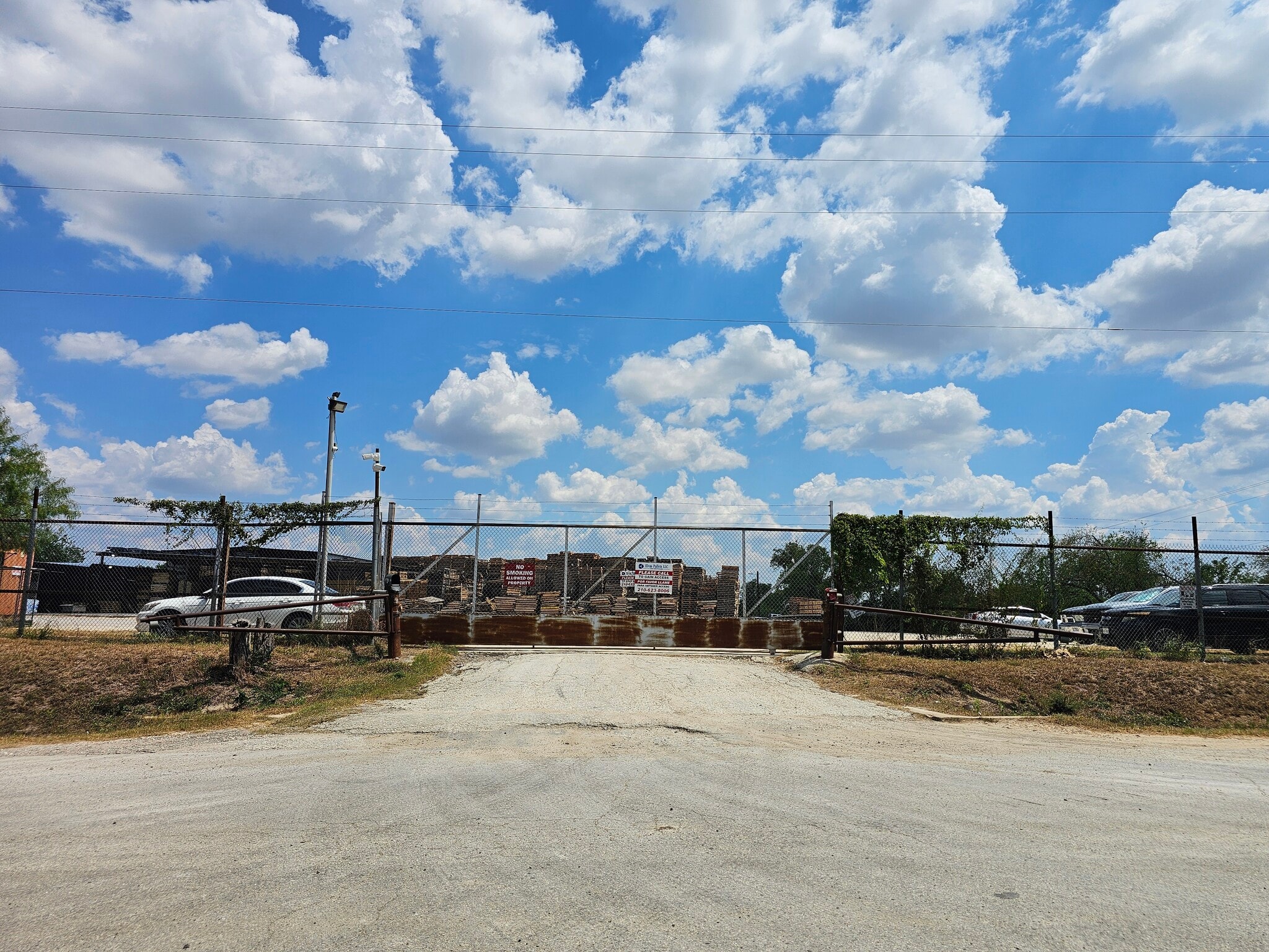 8664 Quintana Rd, San Antonio, TX for Sale