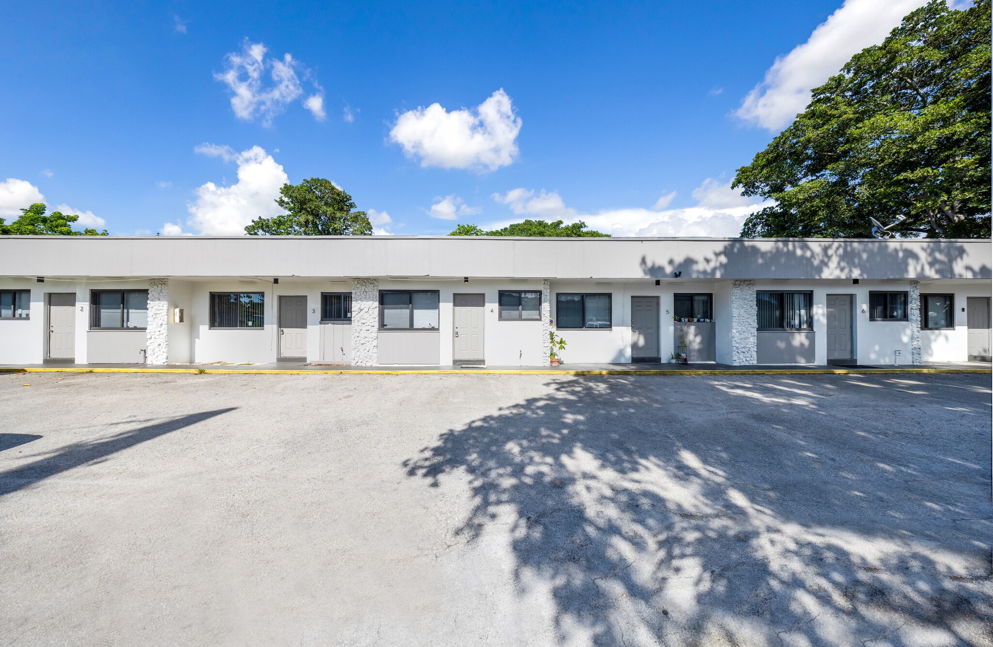 2237 Taylor St, Hollywood, FL for Sale