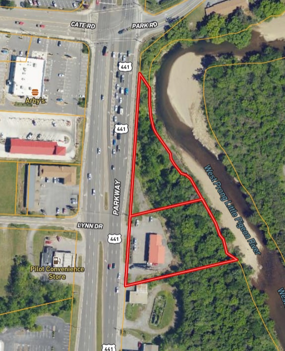 1403 Parkway, Sevierville, TN for Rent