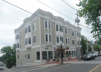 Amesbury, MA Storefront Retail/Residential - 104 Main St