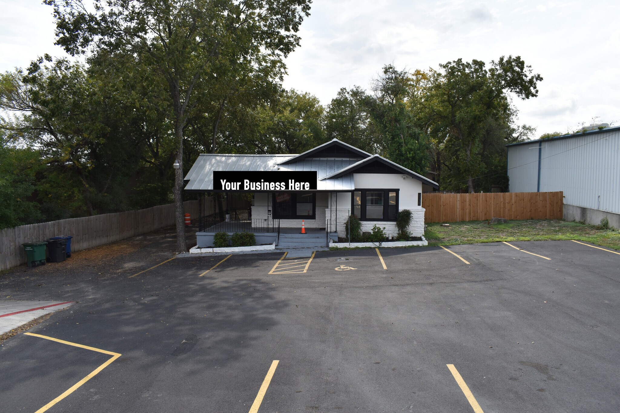 2135 Bandera San Antonio, TX 78228 Office Property for Lease on