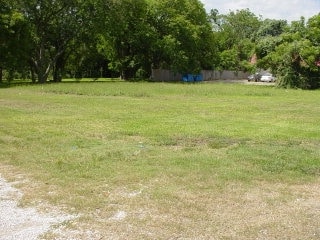 Clute, TX Commercial - Main St