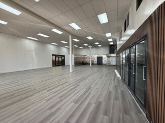 Los Angeles, CA Retail - 1933 E Gage Ave