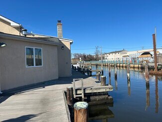 Bay Shore, NY undefined - 9 Degnon Blvd
