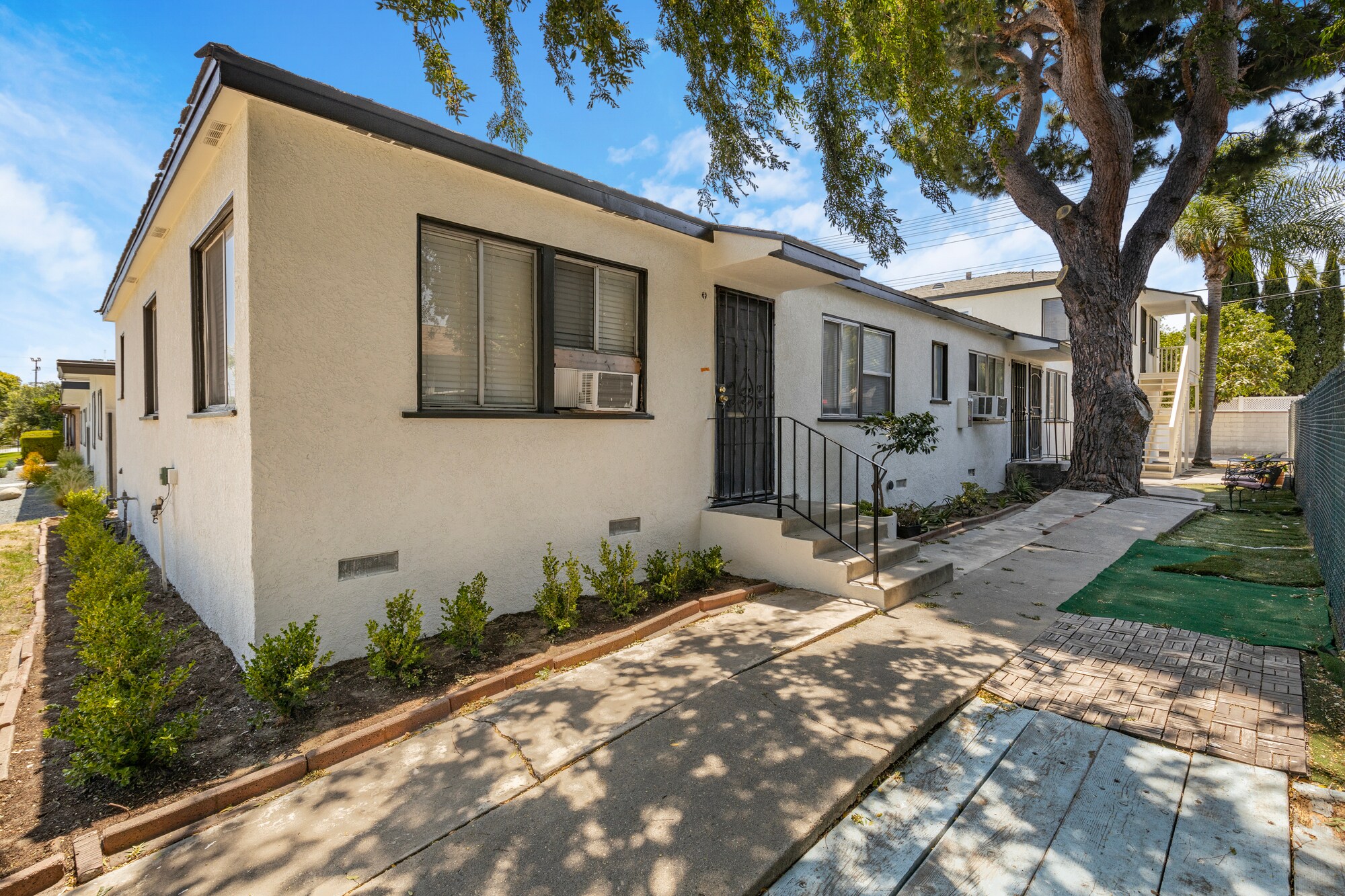 1515 N Hollywood Way, Burbank, CA for Sale