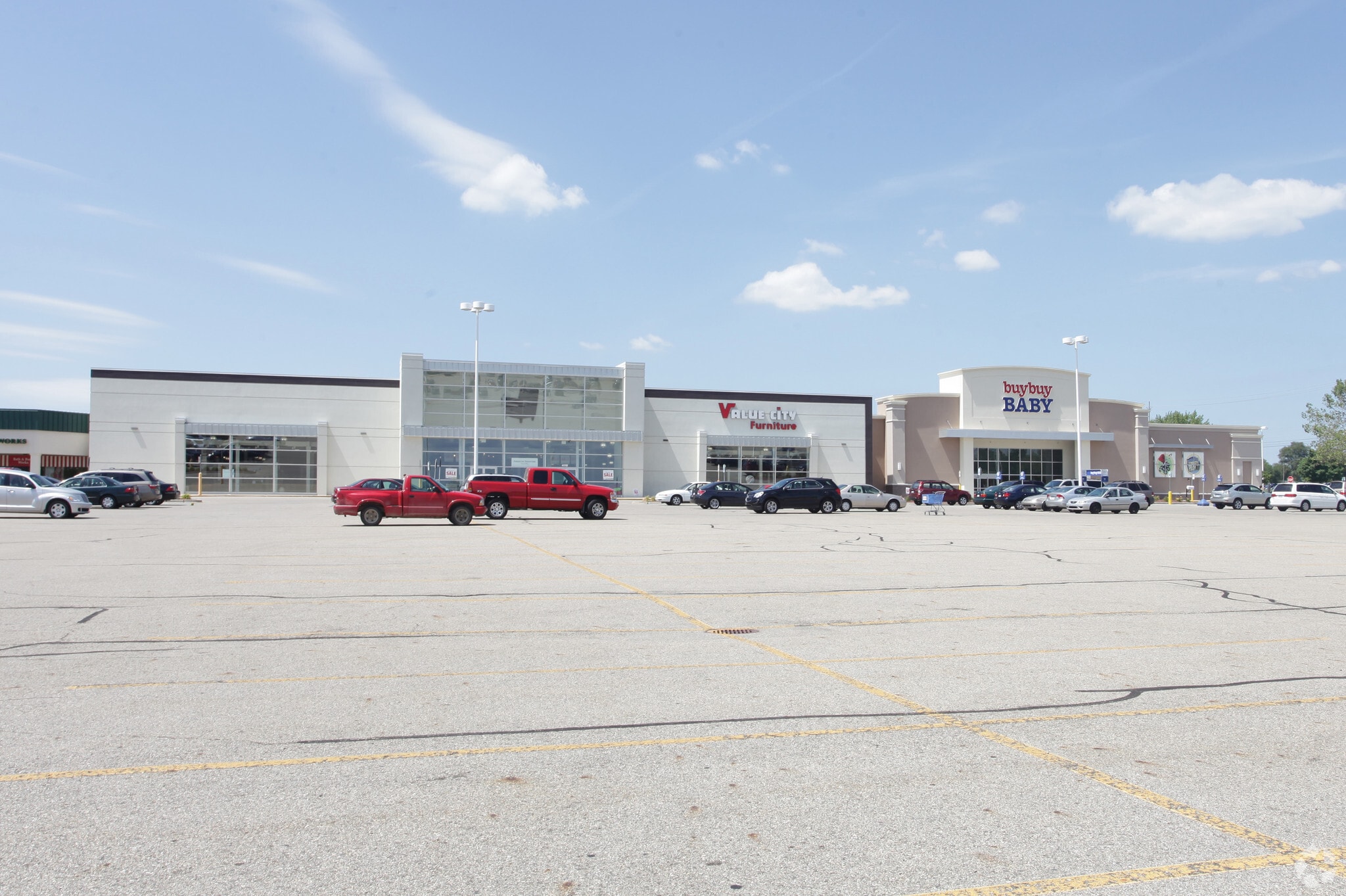 4120-4250 28th St SE, Kentwood, MI for Rent