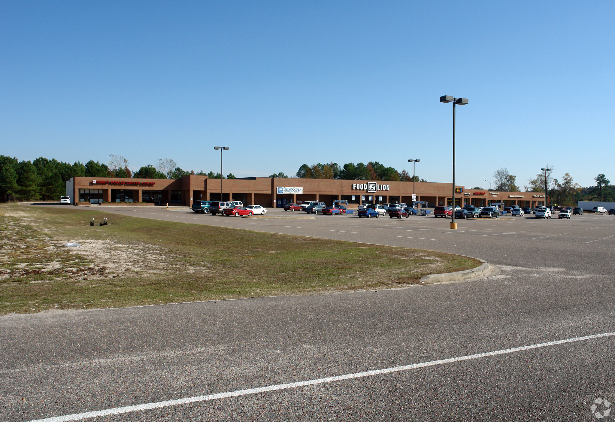 2600 S Irby St Florence Sc 29505 Shopping Center Property For Lease