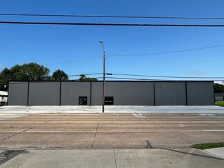 Nederland, TX Retail - 708 Nederland Ave