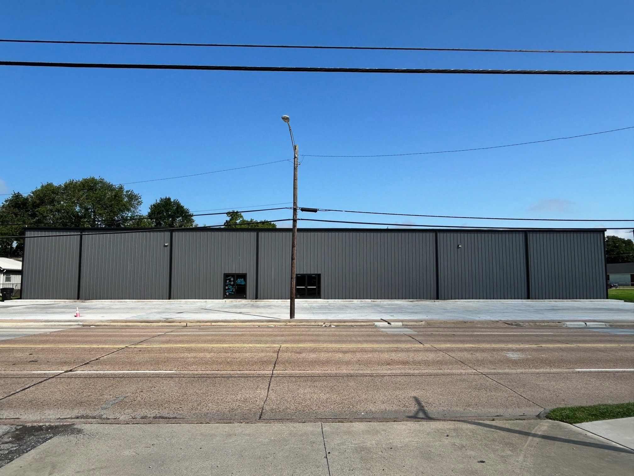 708 Nederland Ave, Nederland, TX for Rent