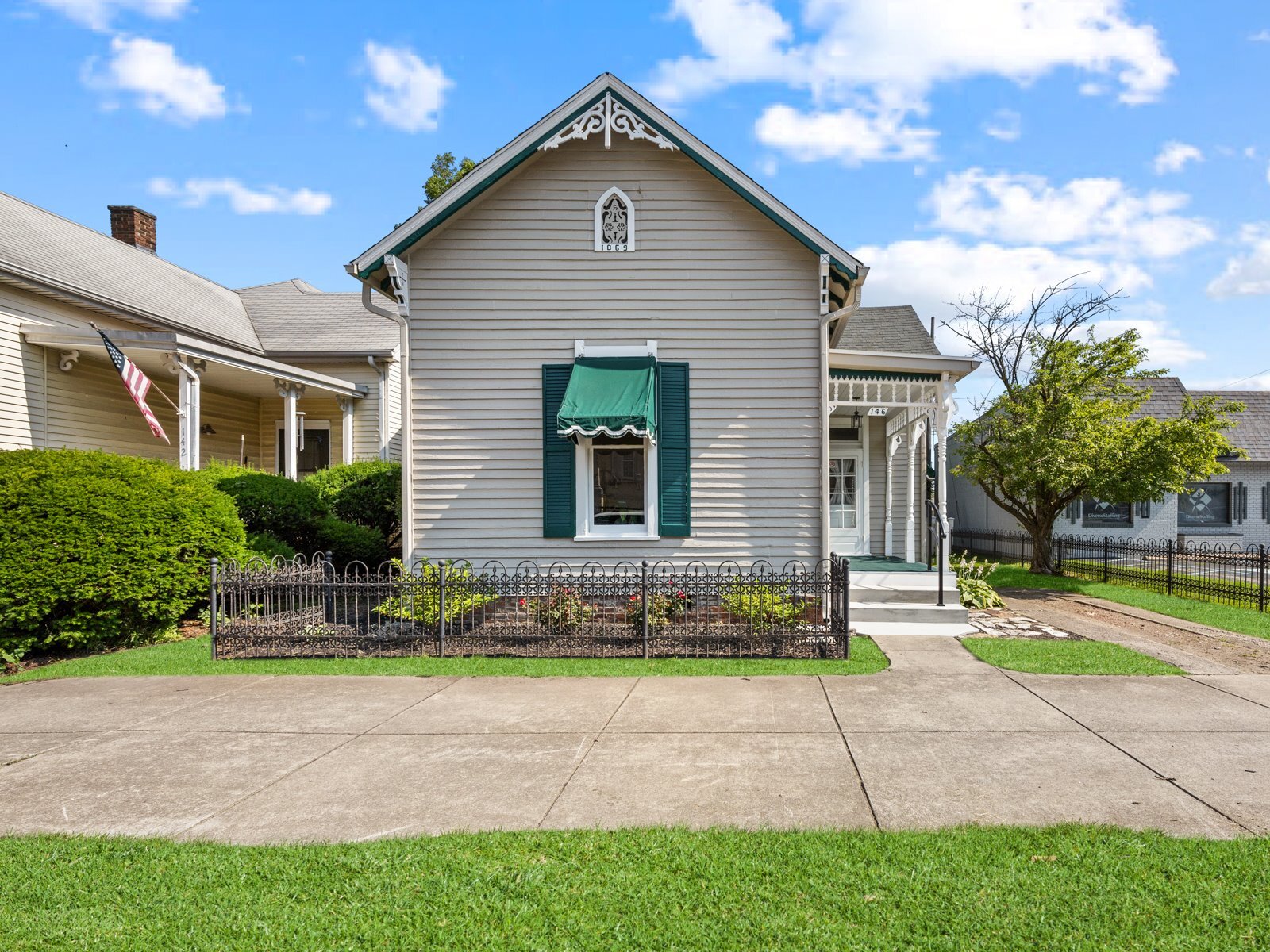 146 E Broadway St, Shelbyville, IN for Sale