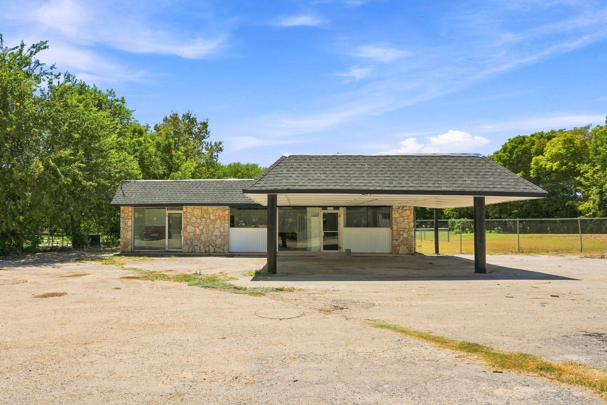 1271 Oak St, Schertz, TX for Rent