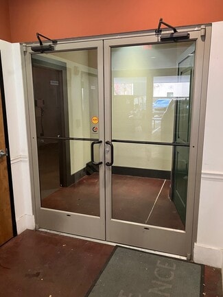 Chattanooga, TN Office/Retail - 201 Cherokee Blvd
