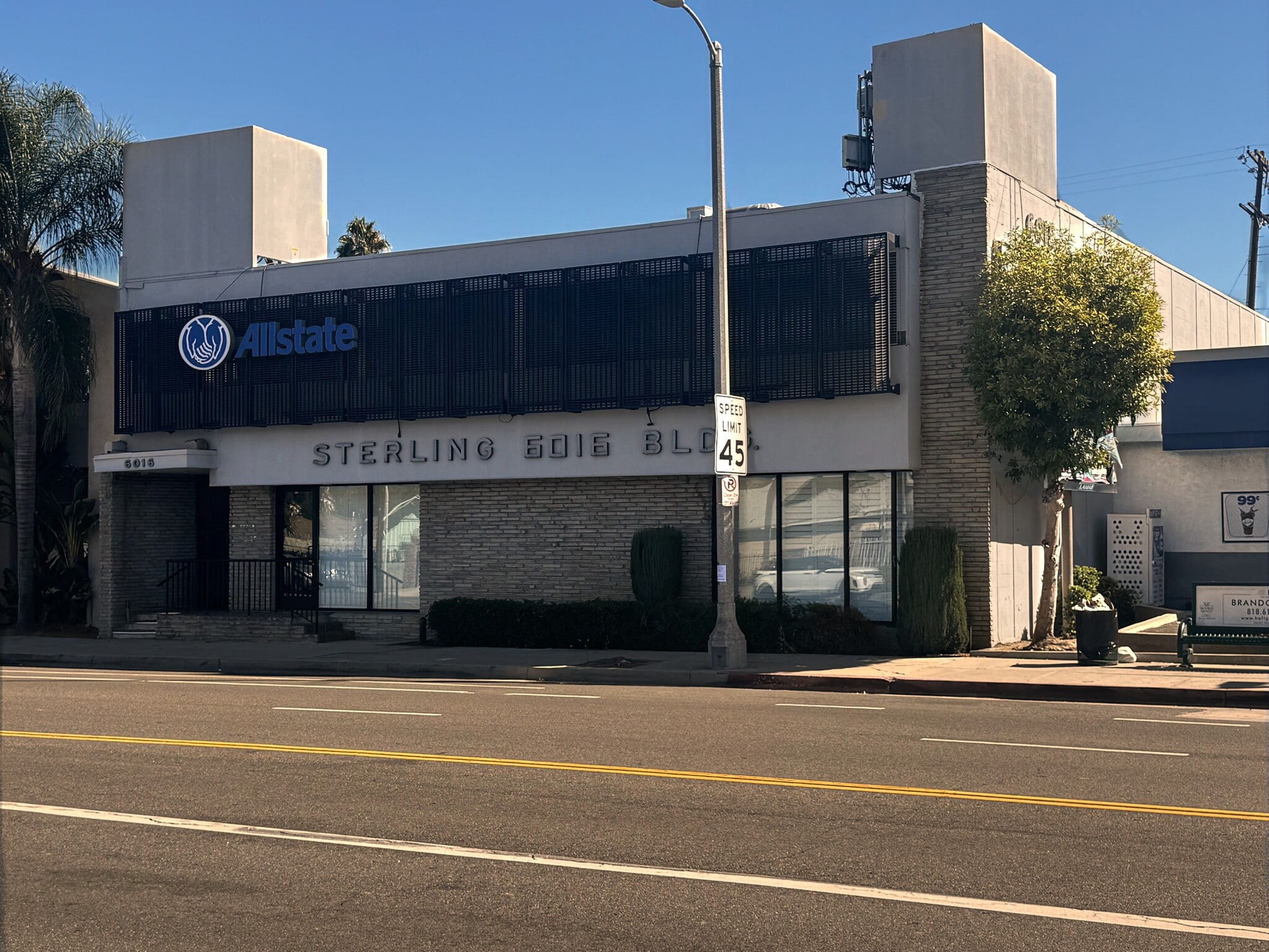 6016 Fallbrook Ave, Woodland Hills, CA for Rent