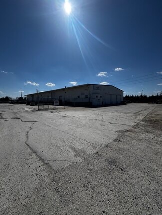 Des Moines, IA Warehouse - 2001 NE Broadway Ave