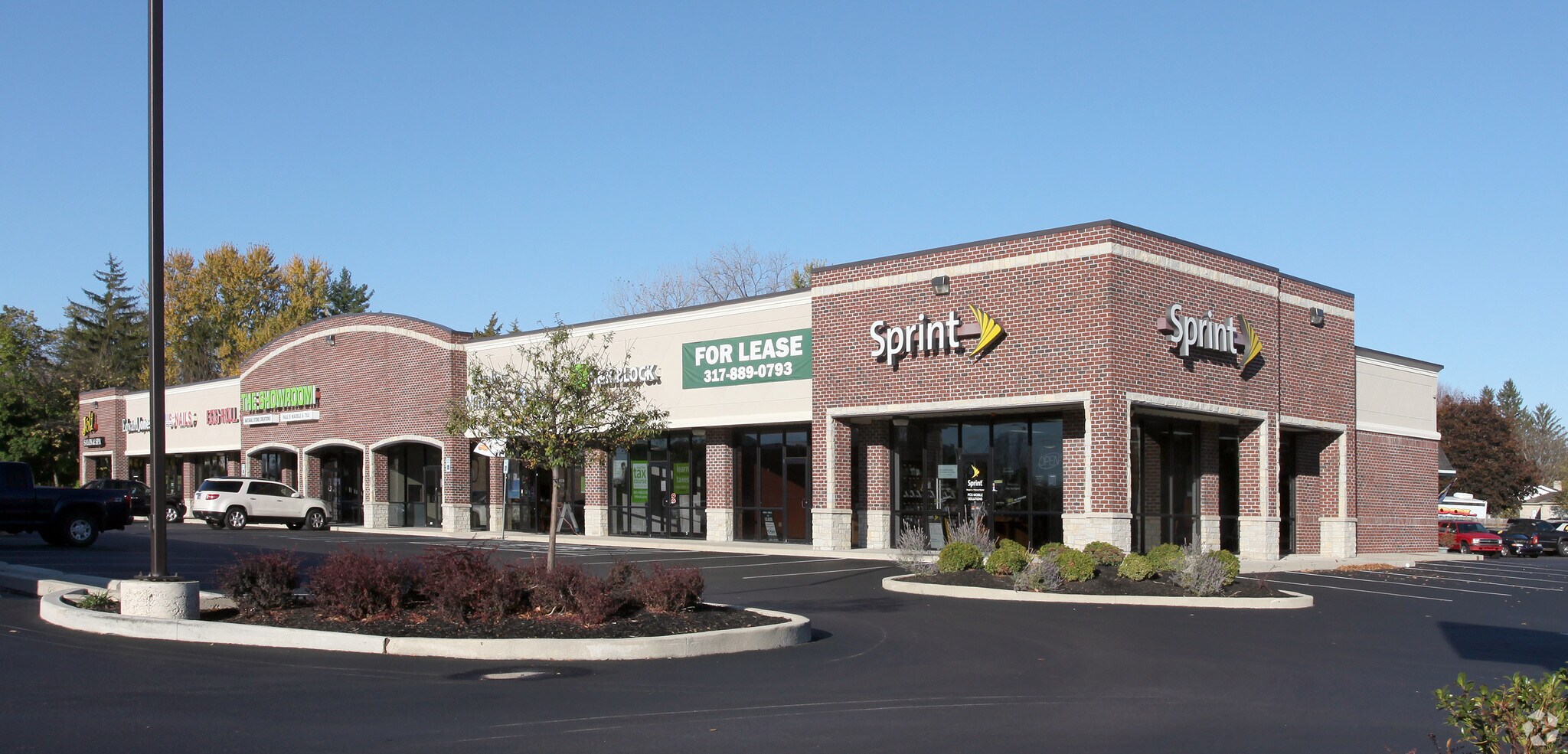 640 US Hwy 31 Greenwood, IN 46142 Shopping Center Property for Sale on