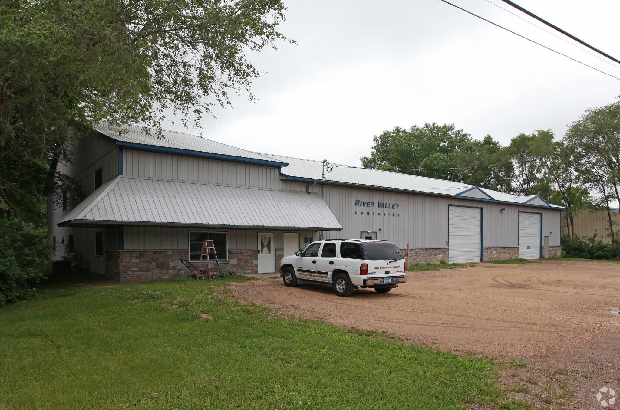 98 St Croix Trl, Lakeland, MN for Sale