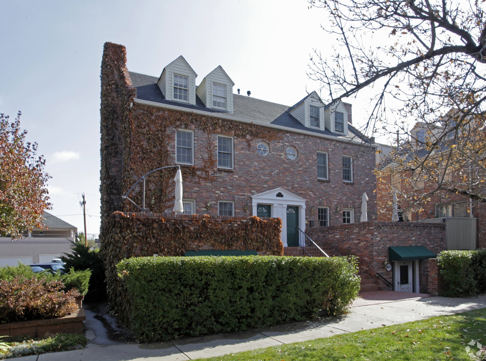 350 Clayton St, Denver, CO for Sale