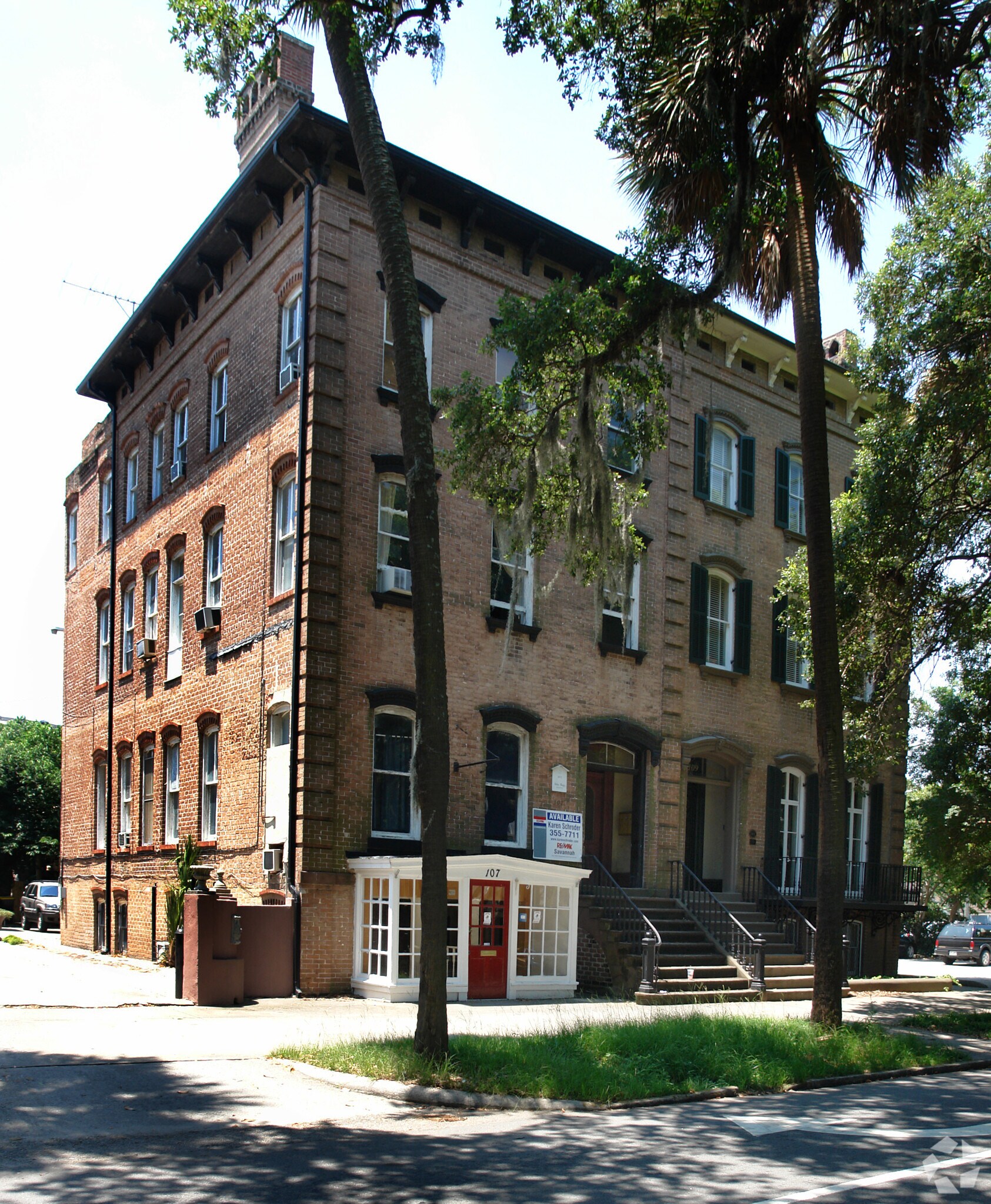107 W Liberty St, Savannah, GA for Rent