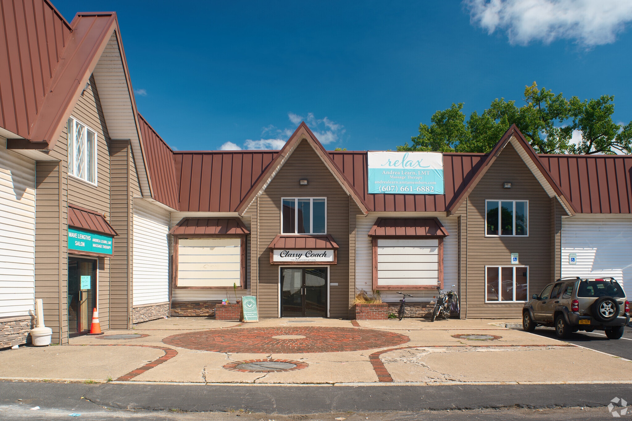 513 W Union St, Newark, NY for Sale