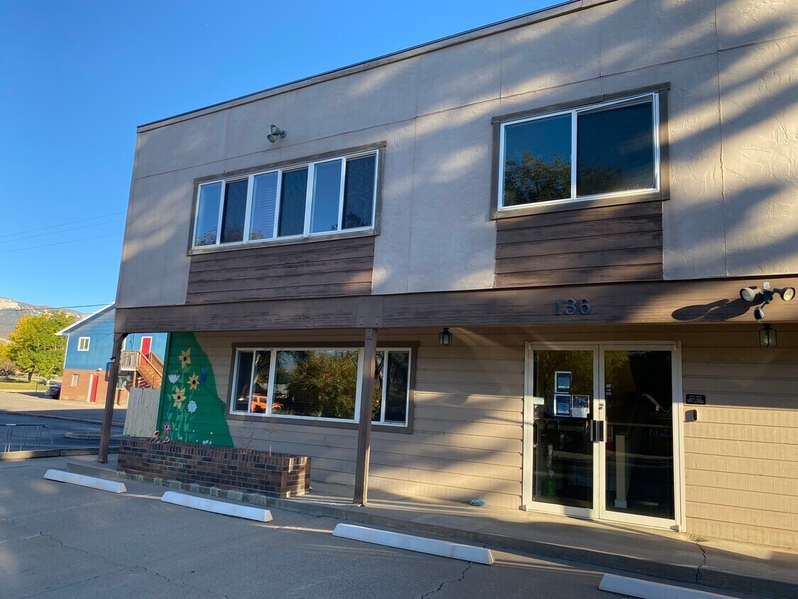 136 E 12th St, Rifle, CO for Rent