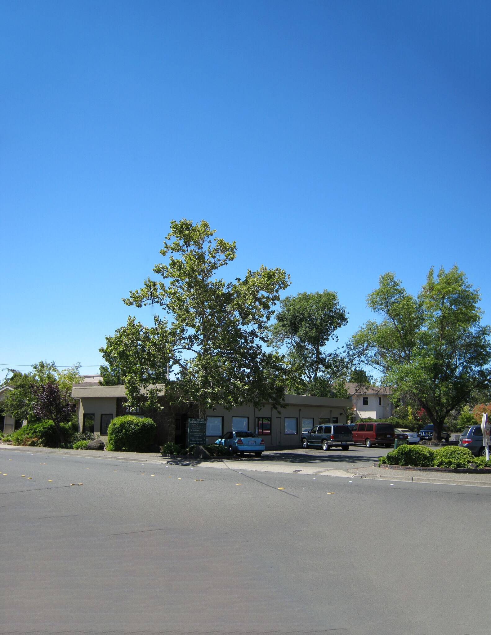 2925 Cleveland Ave, Santa Rosa, CA for Rent