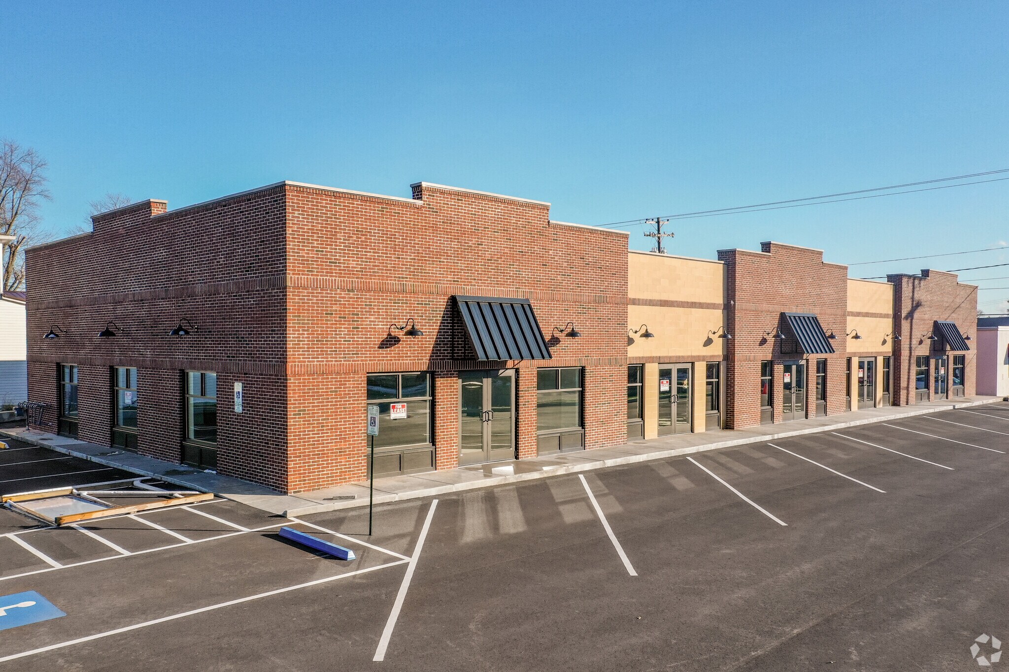 100 N Mulberry St Chillicothe Oh 45601 Retail Property For Lease On Showcase Com