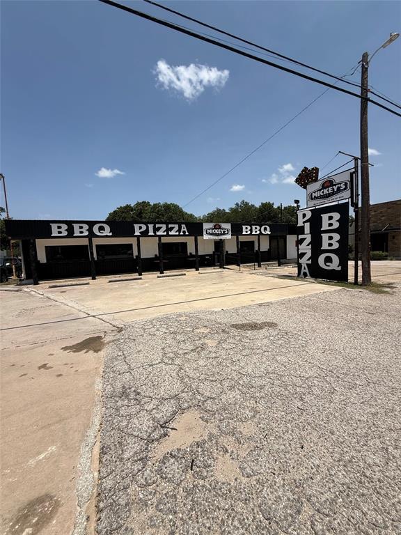 211 US Highway 281, Johnson City, TX for Rent