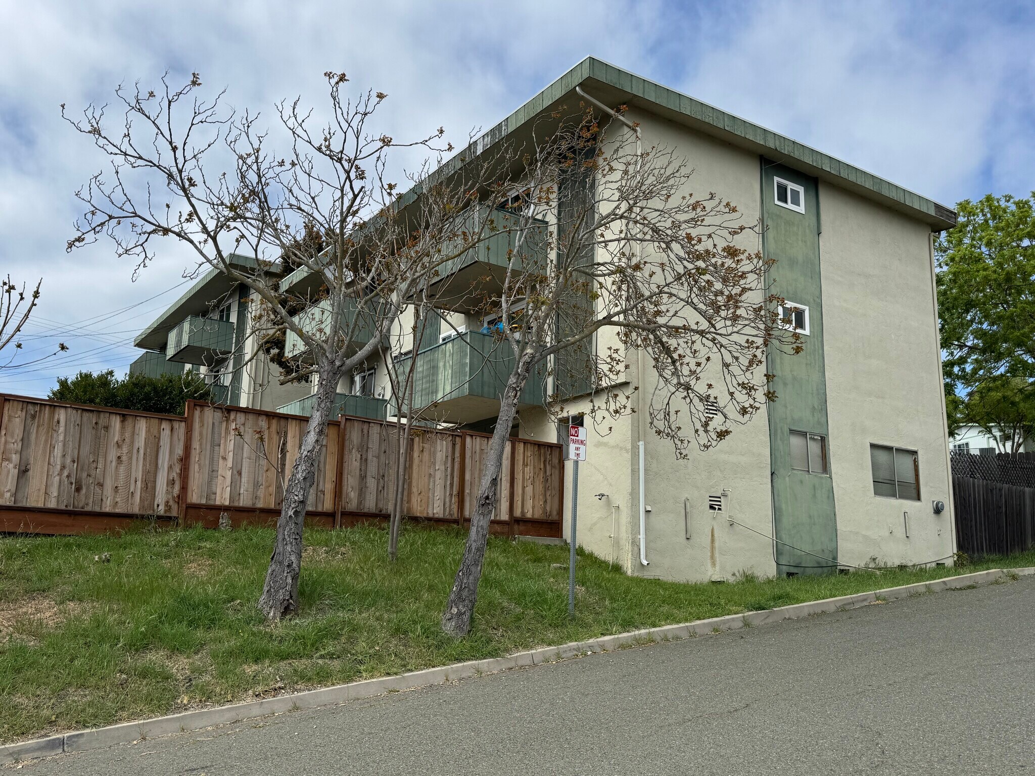 532-534 Appian Way, El Sobrante, CA for Sale