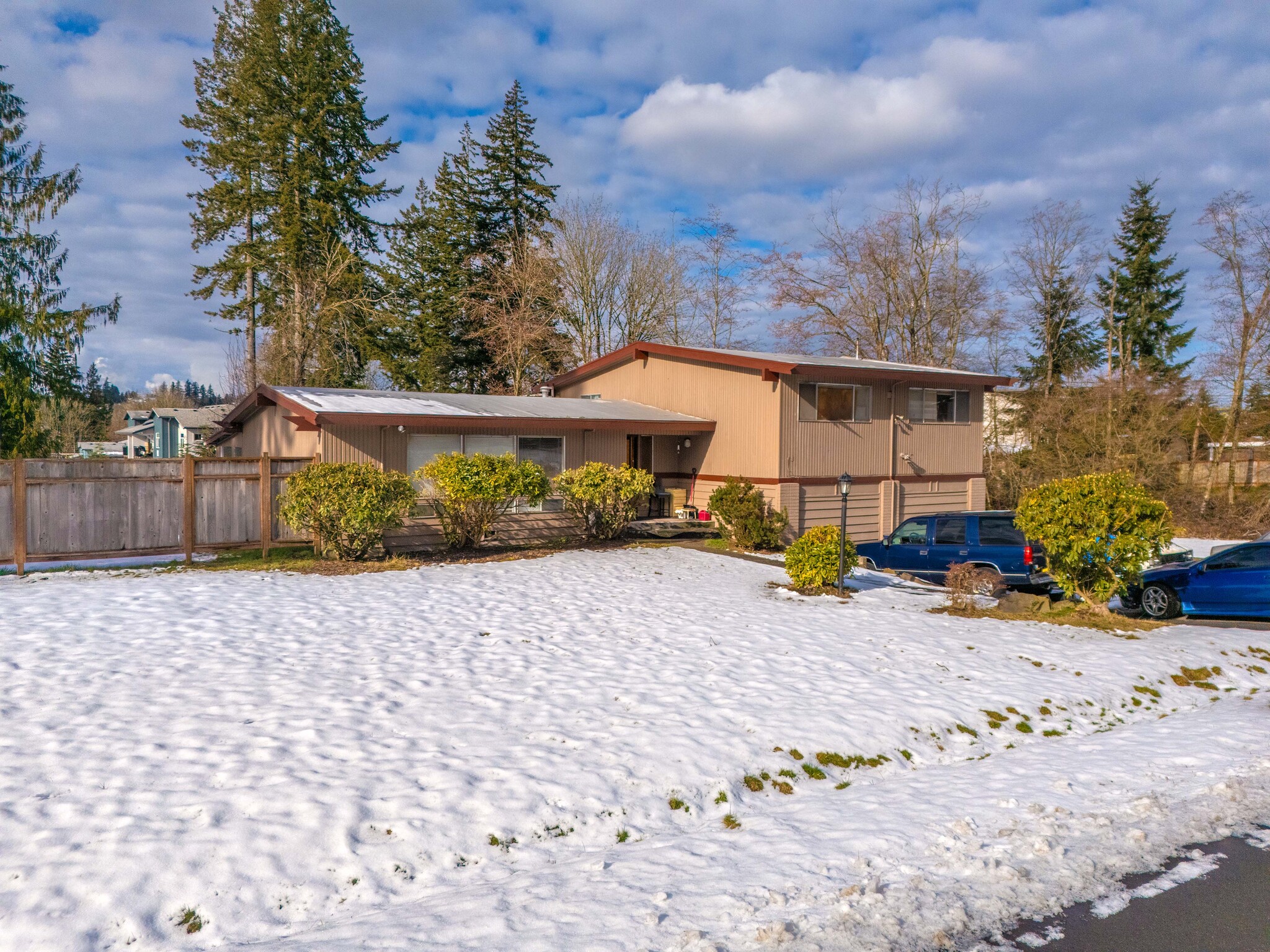 16620 20th Ave W, Lynnwood, WA for Sale