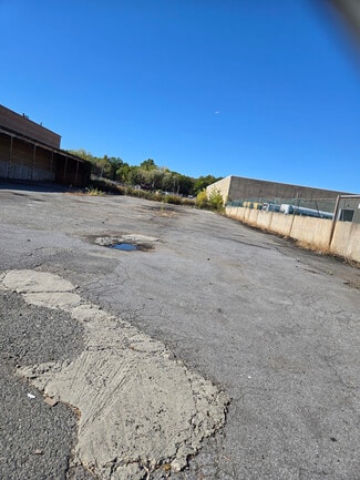 Staten Island, NY Commercial Land - 126 Industrial Loop