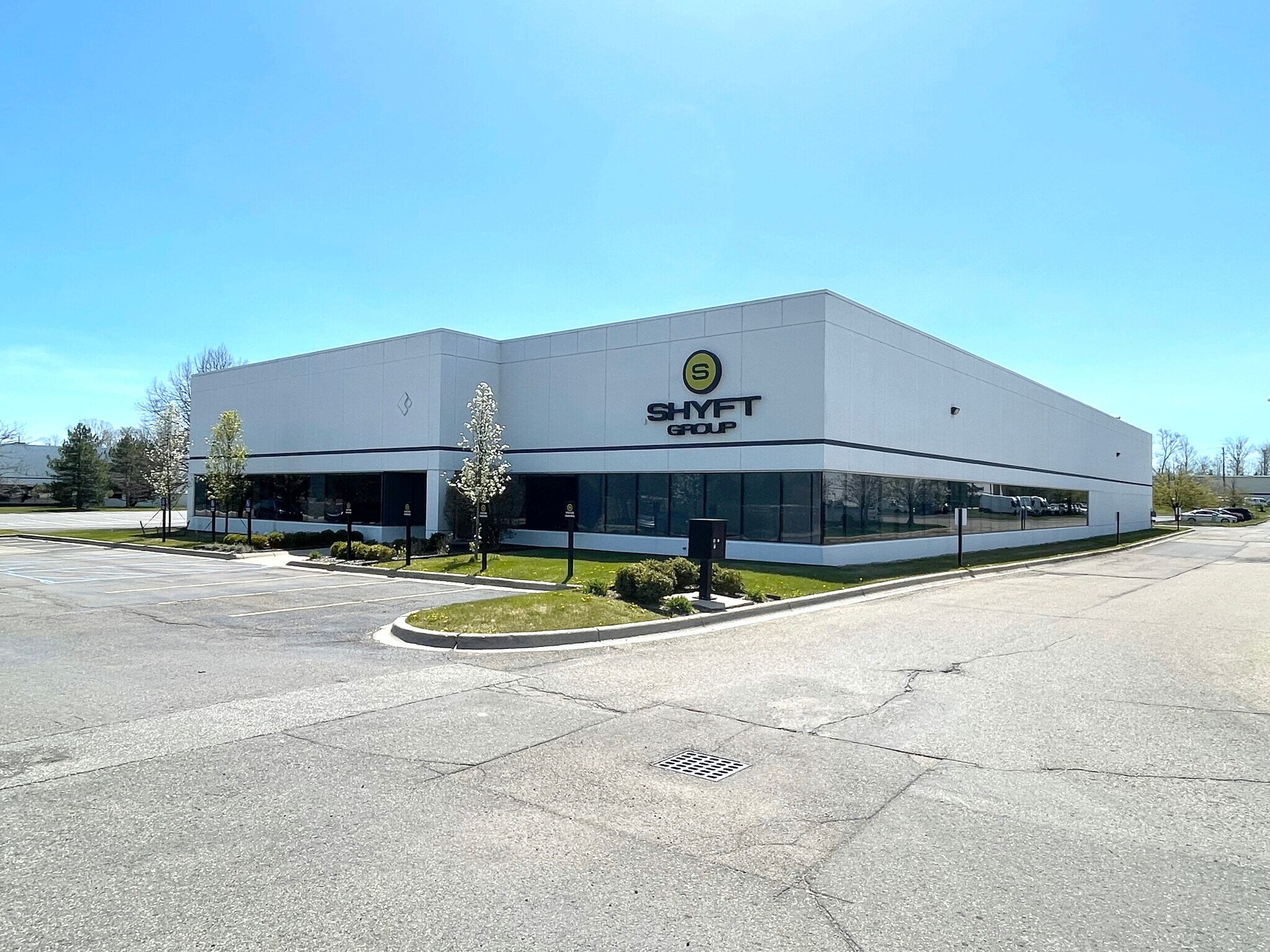 41280 Bridge St, Novi, MI for Rent