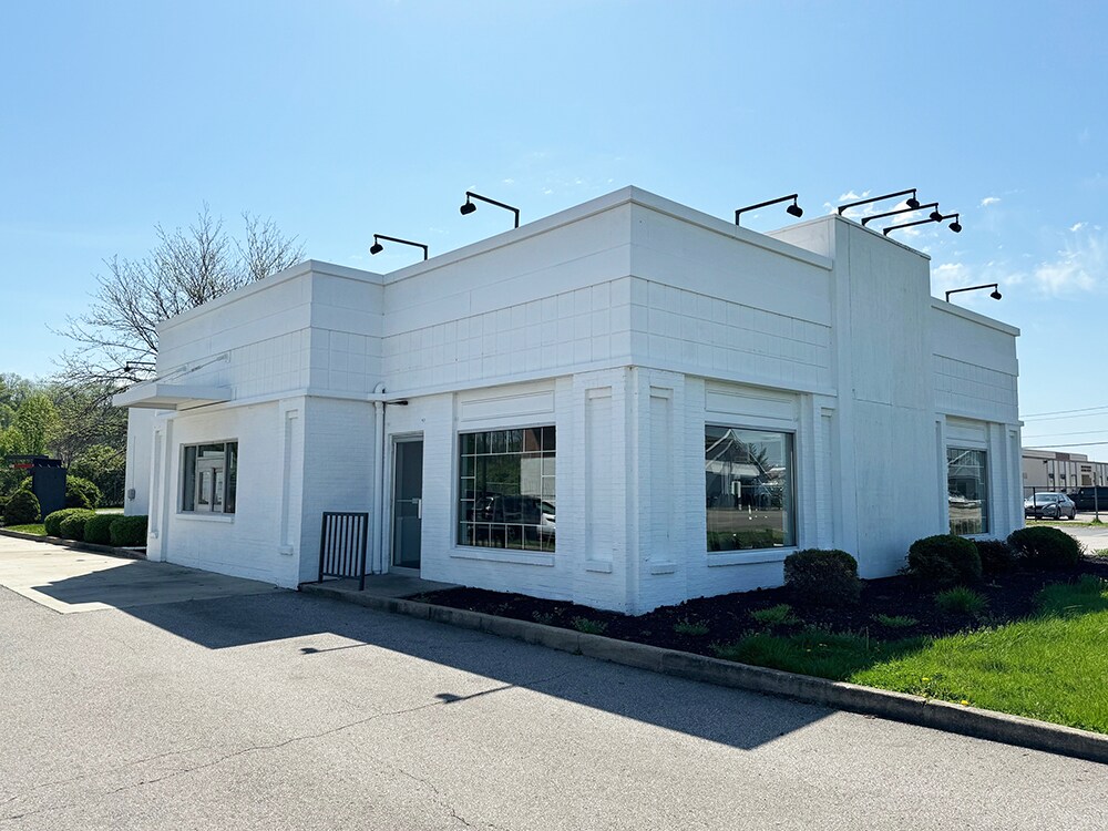 2100 S Erie Blvd, Hamilton, OH for Rent