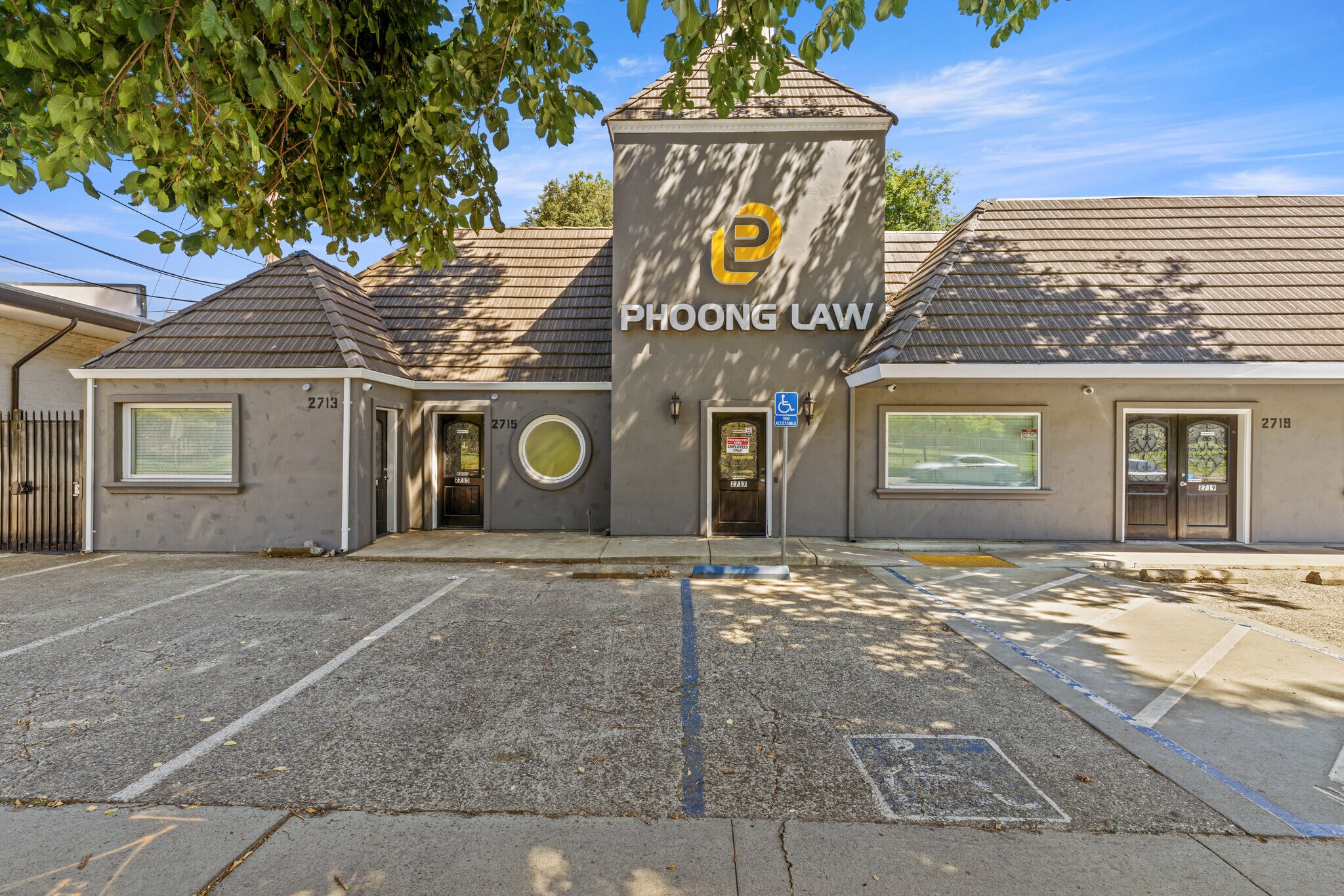 2713-2719 Riverside Blvd, Sacramento, CA for Sale
