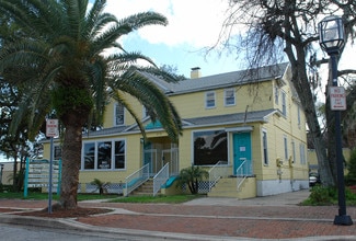 Daytona Beach, FL Freestanding - 219 Magnolia Ave