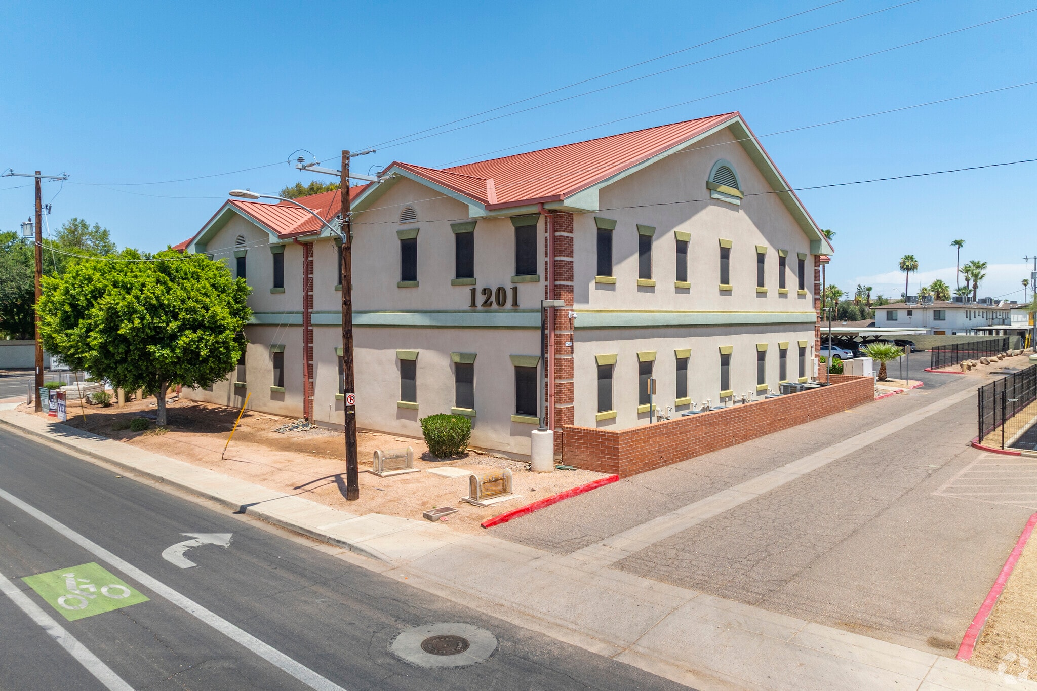 1201 E Thomas Rd, Phoenix, AZ for Sale