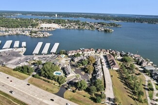 Montgomery, TX Hospitality - 17578 Highway 105