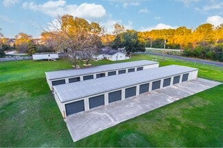 Liberty, TX Self-Storage Facilities - 1609 Lakeland Dr